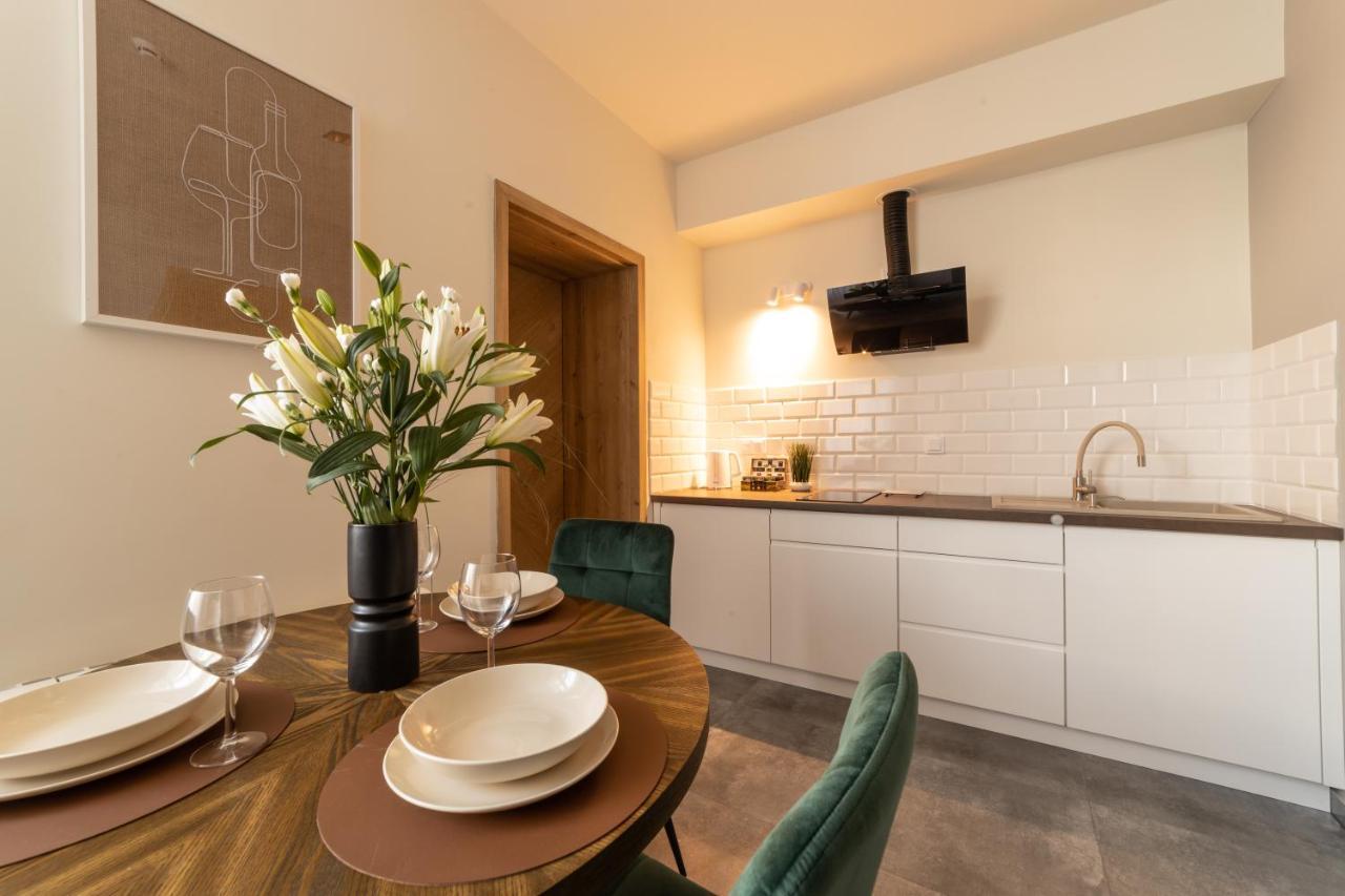 Milu Apartments Sebastiana Krakow Bagian luar foto