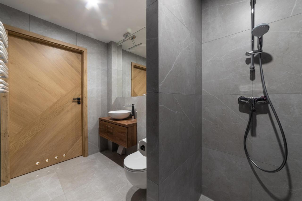Milu Apartments Sebastiana Krakow Bagian luar foto