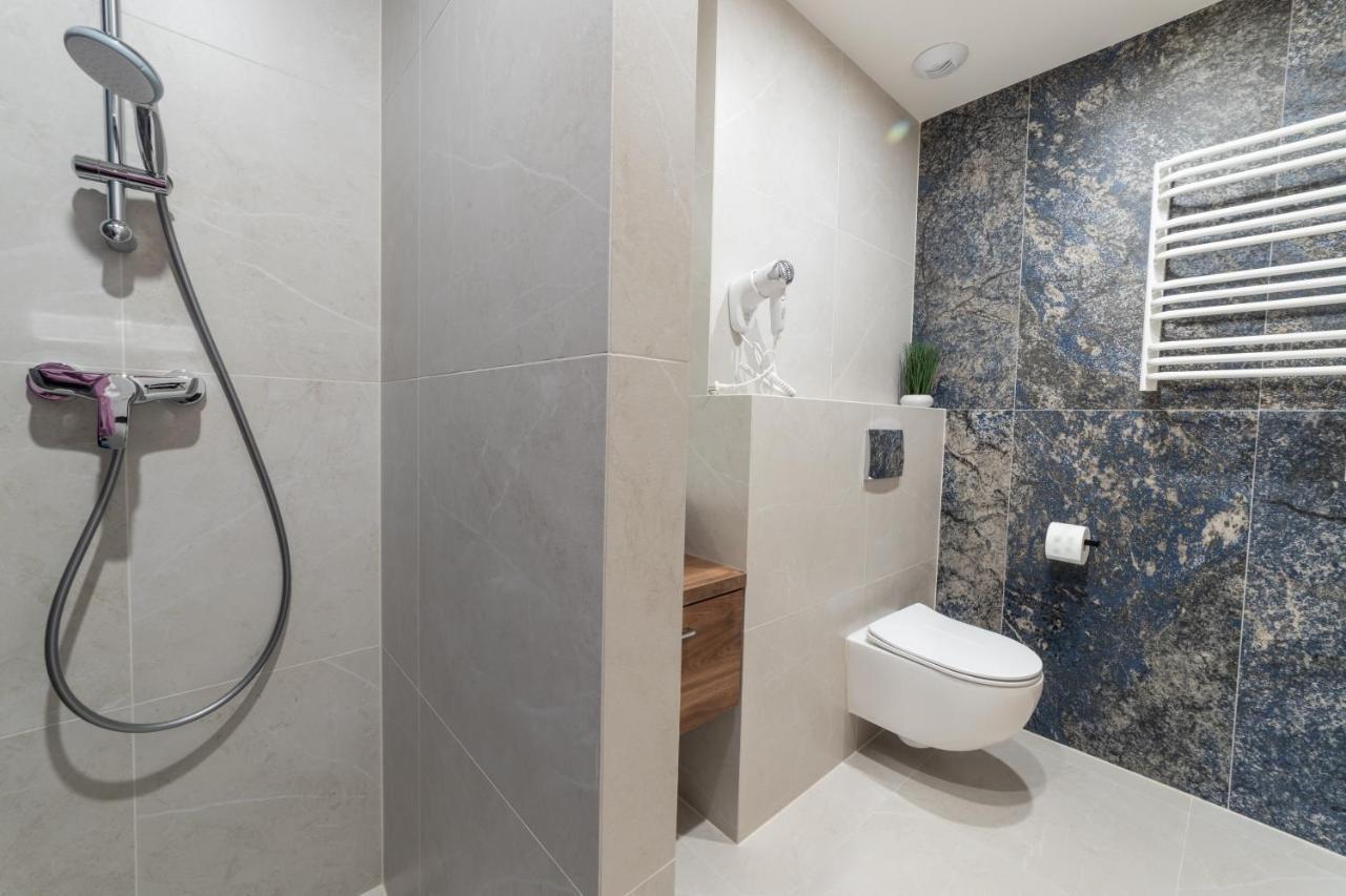Milu Apartments Sebastiana Krakow Bagian luar foto